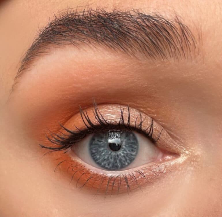 Natural Eyeshadow Look For Blue Eyes